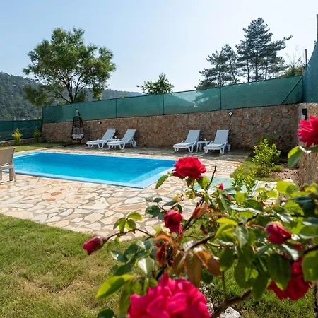 Tuerkoglu Akyaka Kuyucak Daily Weekly Villa