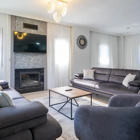 Tuerkoglu Akyaka Kuyucak Daily Weekly Villa